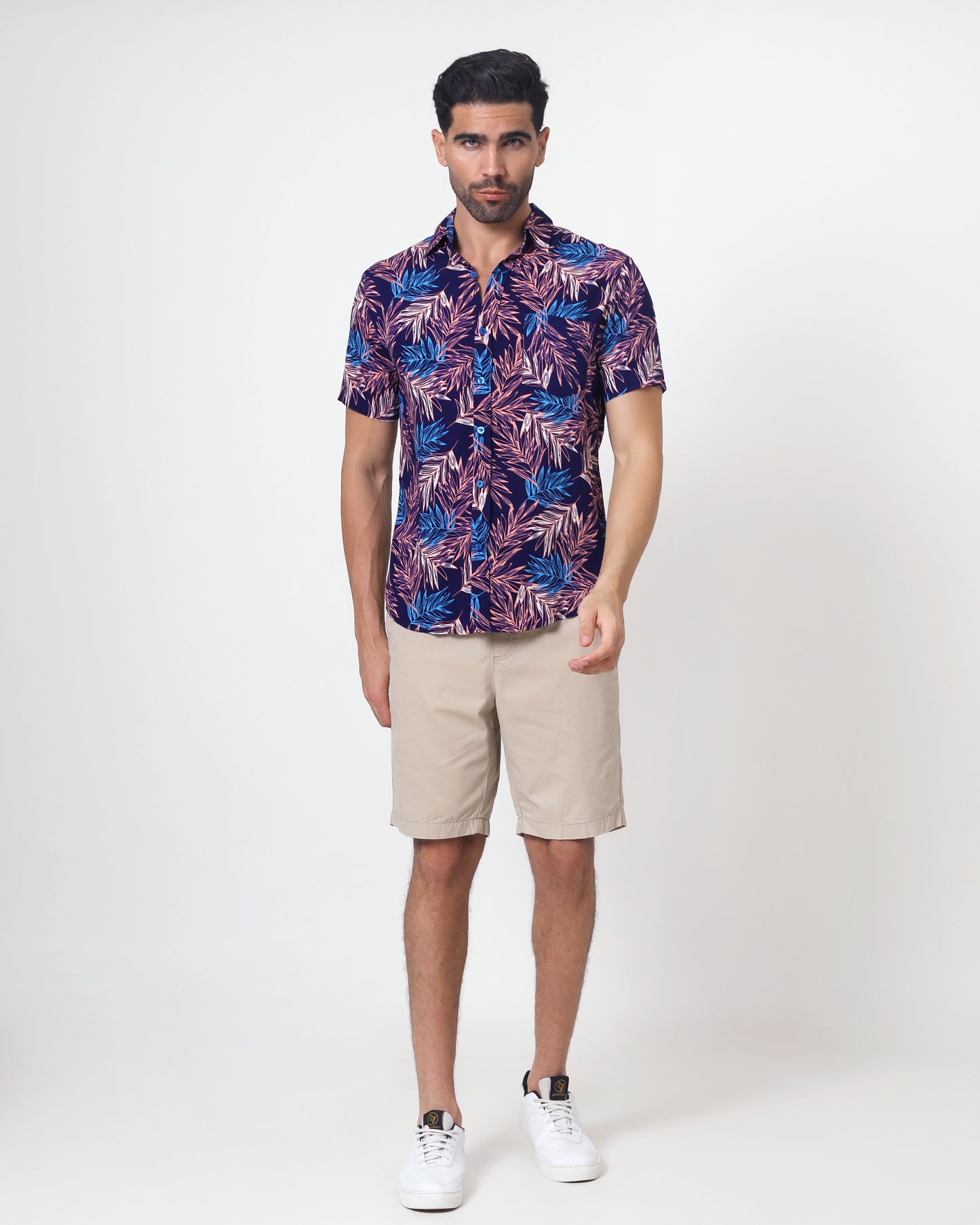 Blackbeard -"JING MIDNIGHT"- Slim-Fit Short Sleeve Shirt