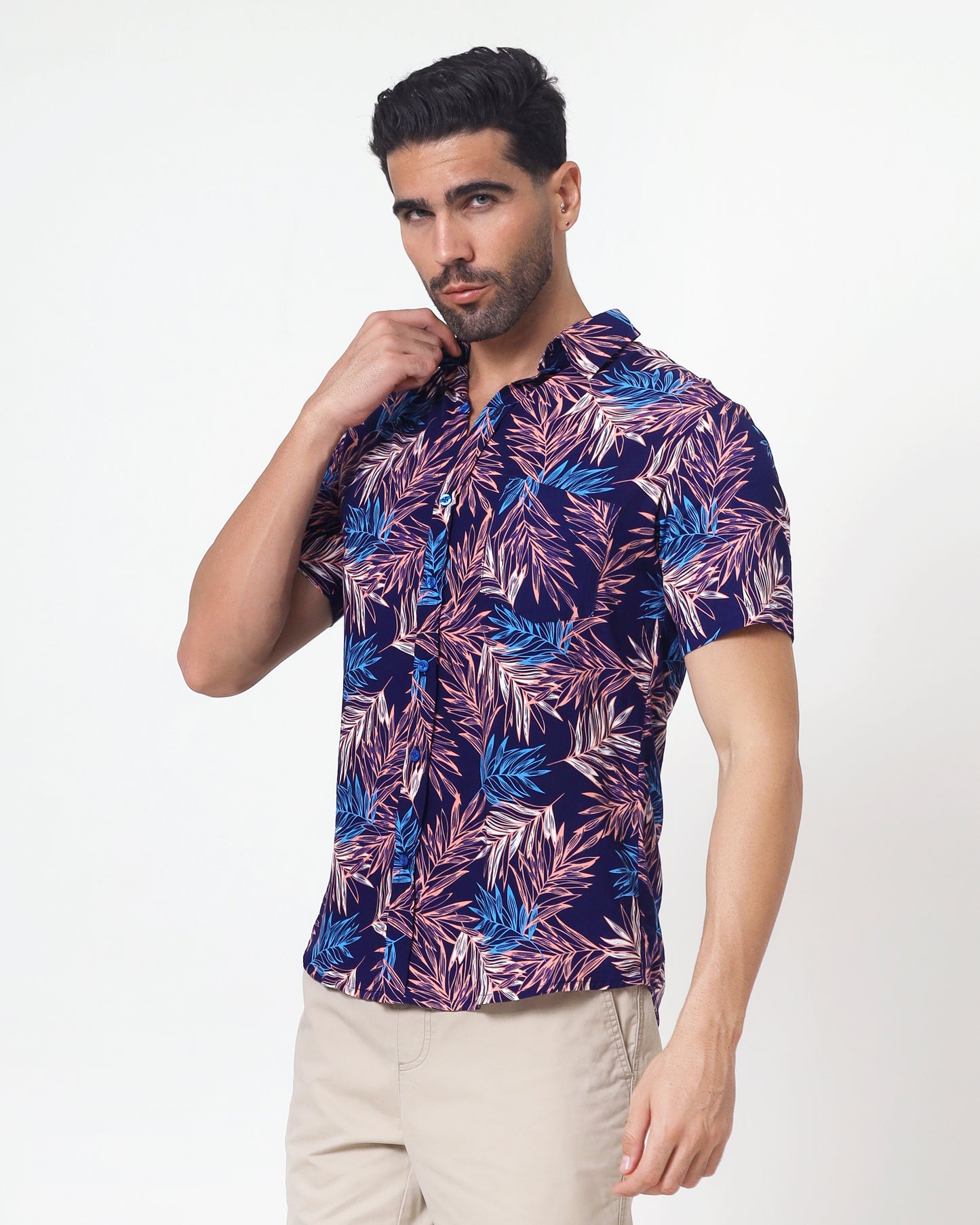Blackbeard -"JING MIDNIGHT"- Slim-Fit Short Sleeve Shirt