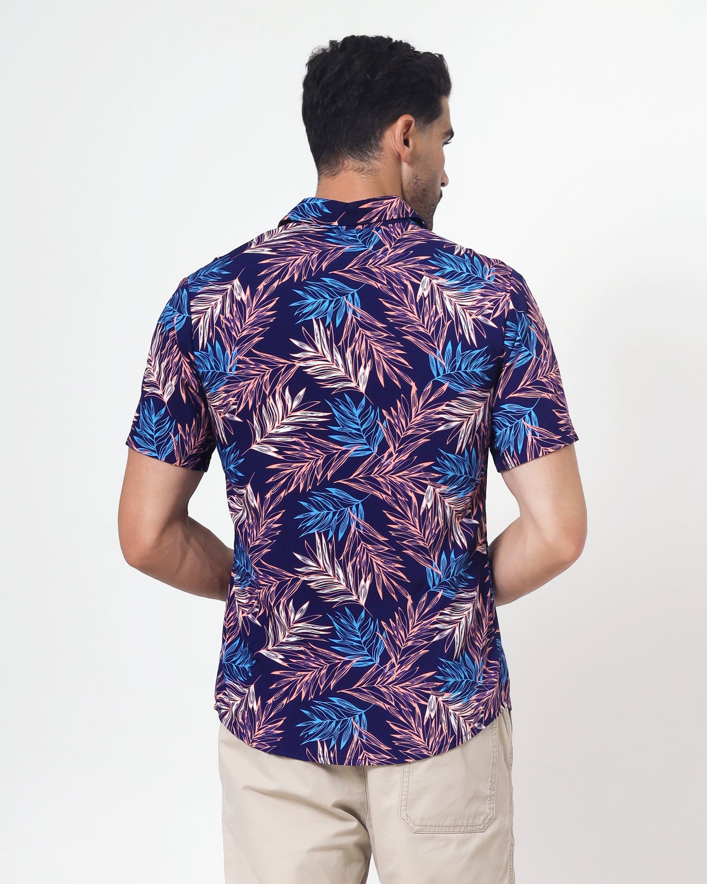 Blackbeard -"JING MIDNIGHT"- Slim-Fit Short Sleeve Shirt