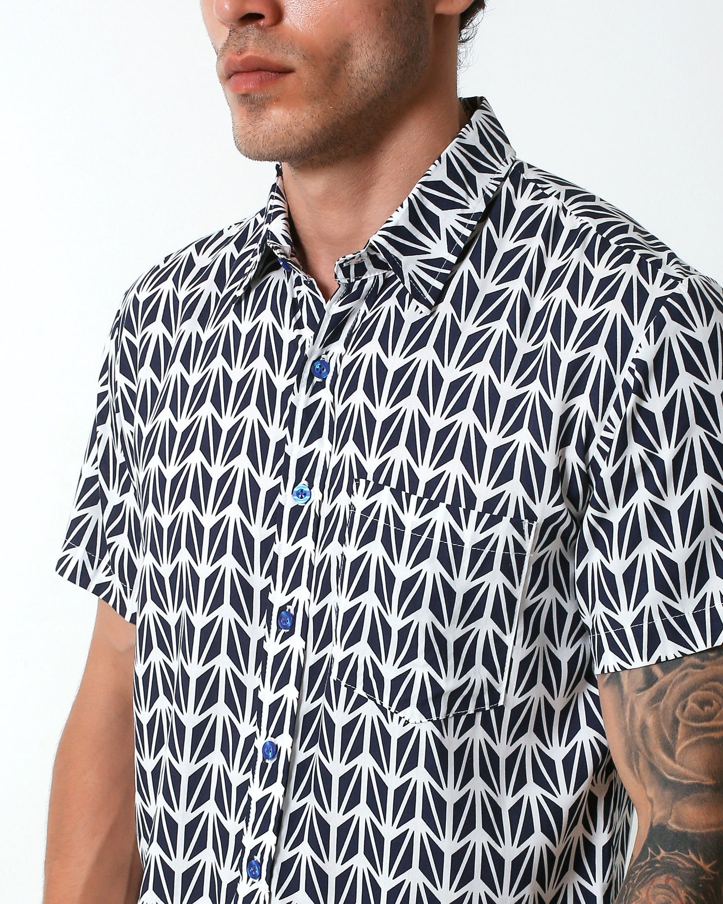 KRAKEN -"INGLE"- Straight / Loose-Cut Short Sleeve Shirt